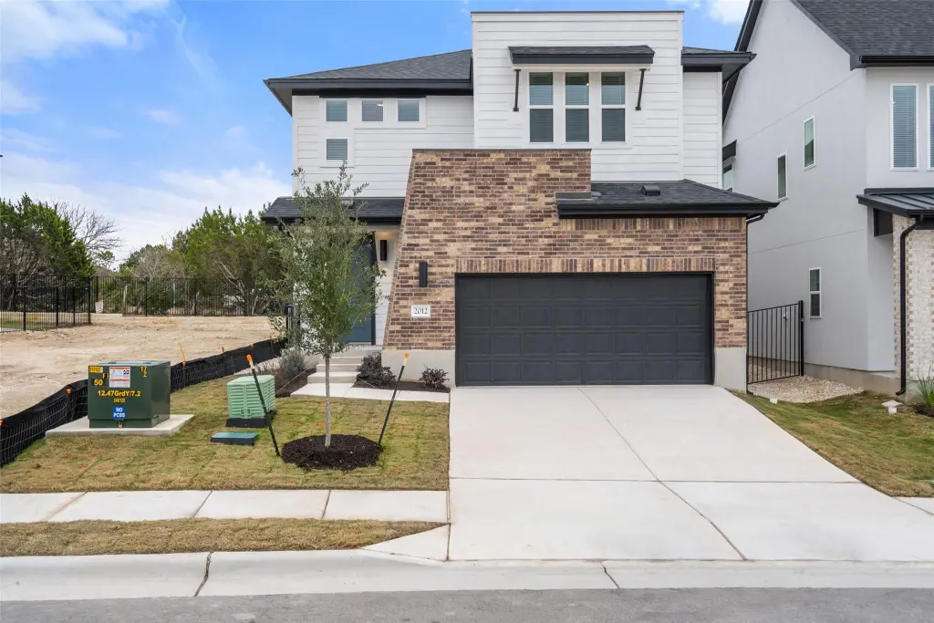 Contemporary-Style 4-Bedroom Home with Covered Patio and 2-Car Attached Garage (2,185 Sq. Ft. Floor Plan) 