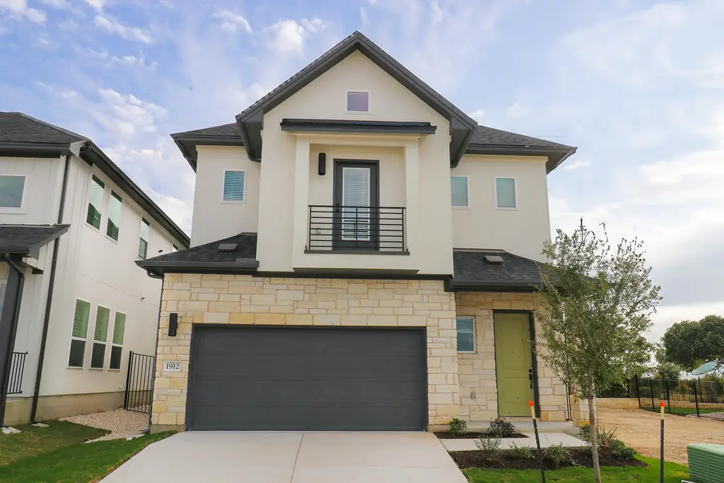 Contemporary 4-Bedroom Hill Country Home with Second-Story Screened-in Patio and Flex Room (2,865 Sq. Ft. Floor Plan) 