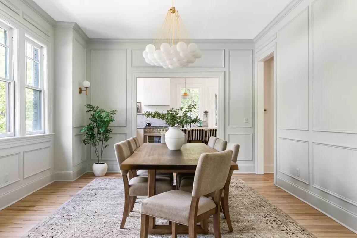 Check Out This Modern Dining Room with a Cloud-Like Chandelier