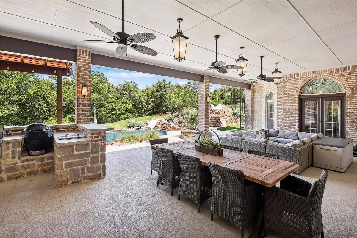 Inviting Outdoor Space with Brick Detailing and Comfortable Seating