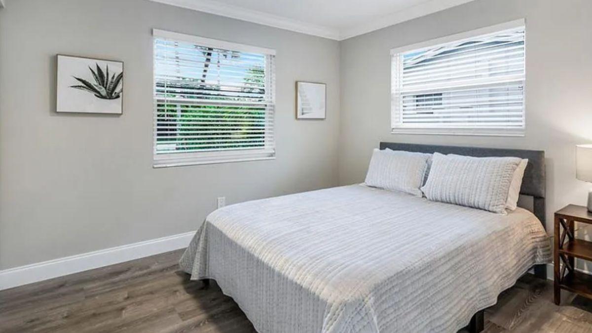 Experience the Serenity of This Minimalist Bedroom