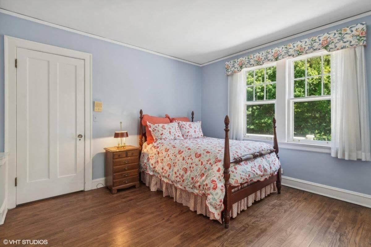 Notice the Antique Four-Poster Bed in This Vintage-Style Bedroom
