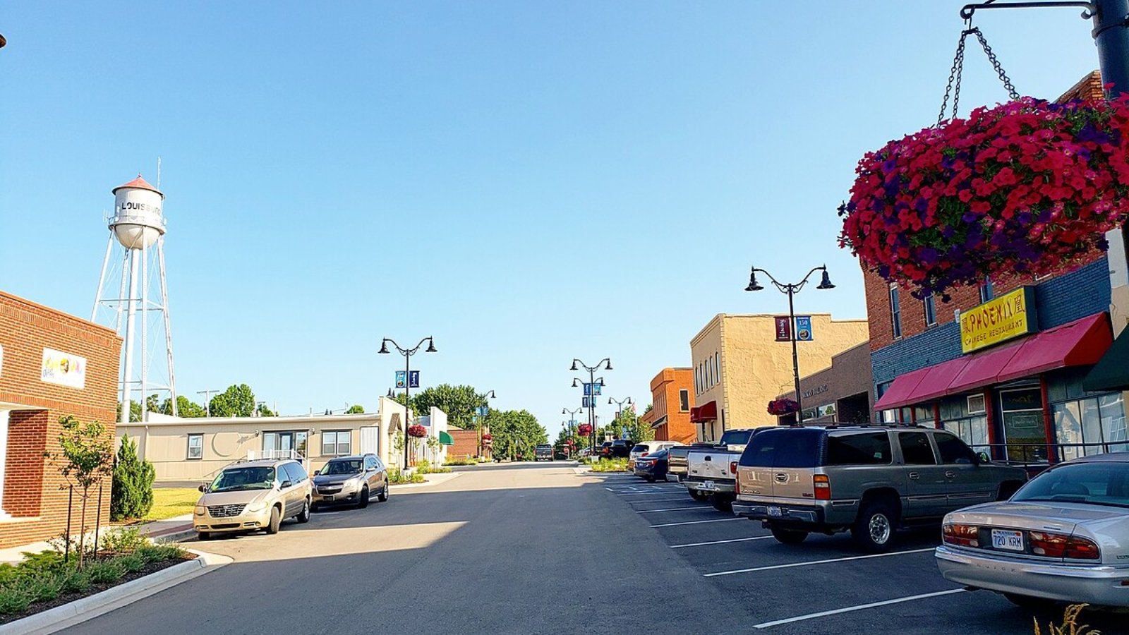 Louisburg KS Town Image