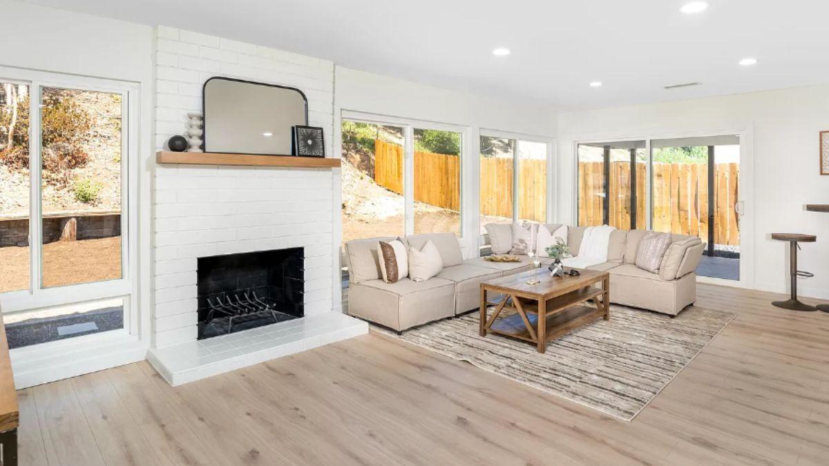 Spacious Living Room with Expansive Sliding Glass Doors