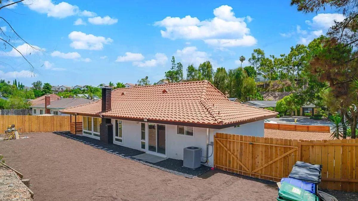 Discover This Tranquil Backyard Perfect for Custom Landscaping