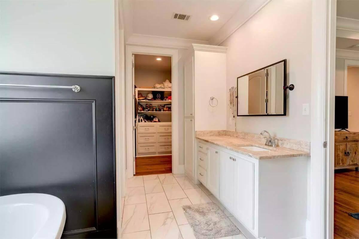 Functional Bathroom with Spacious Storage Nook