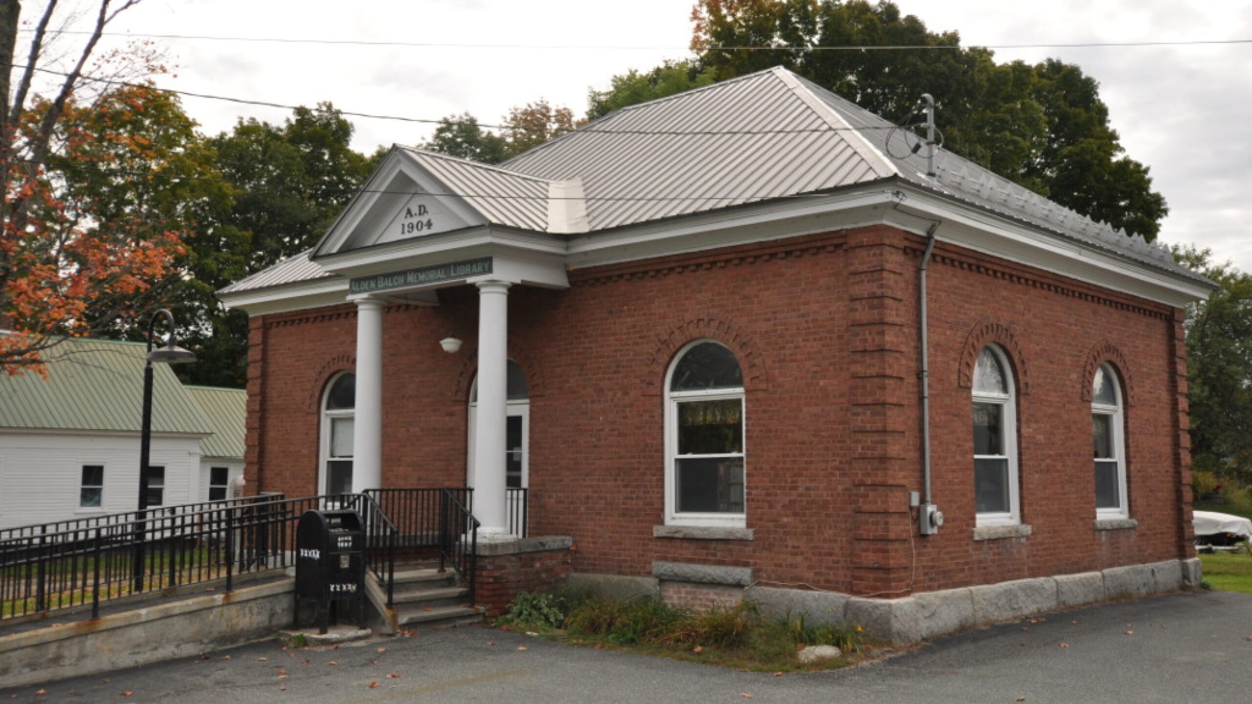 Lunenburg VT Town Image