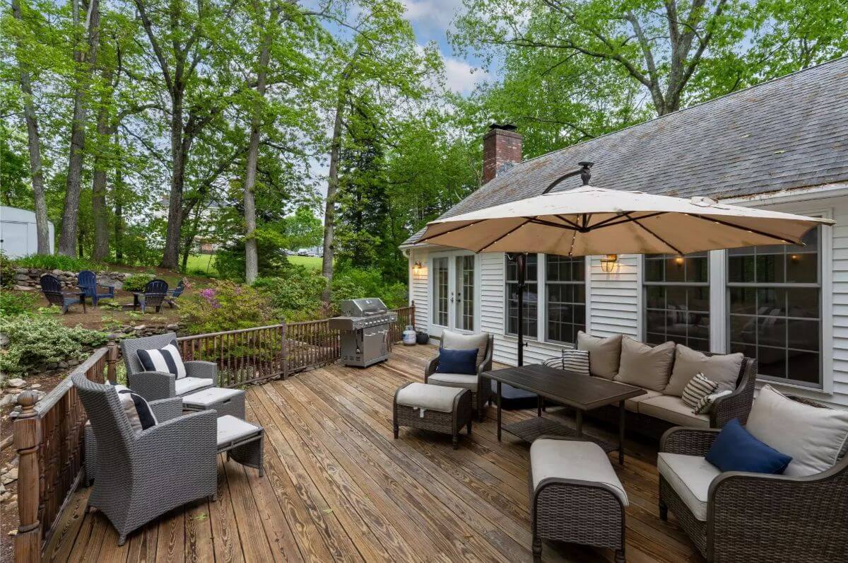 Deck