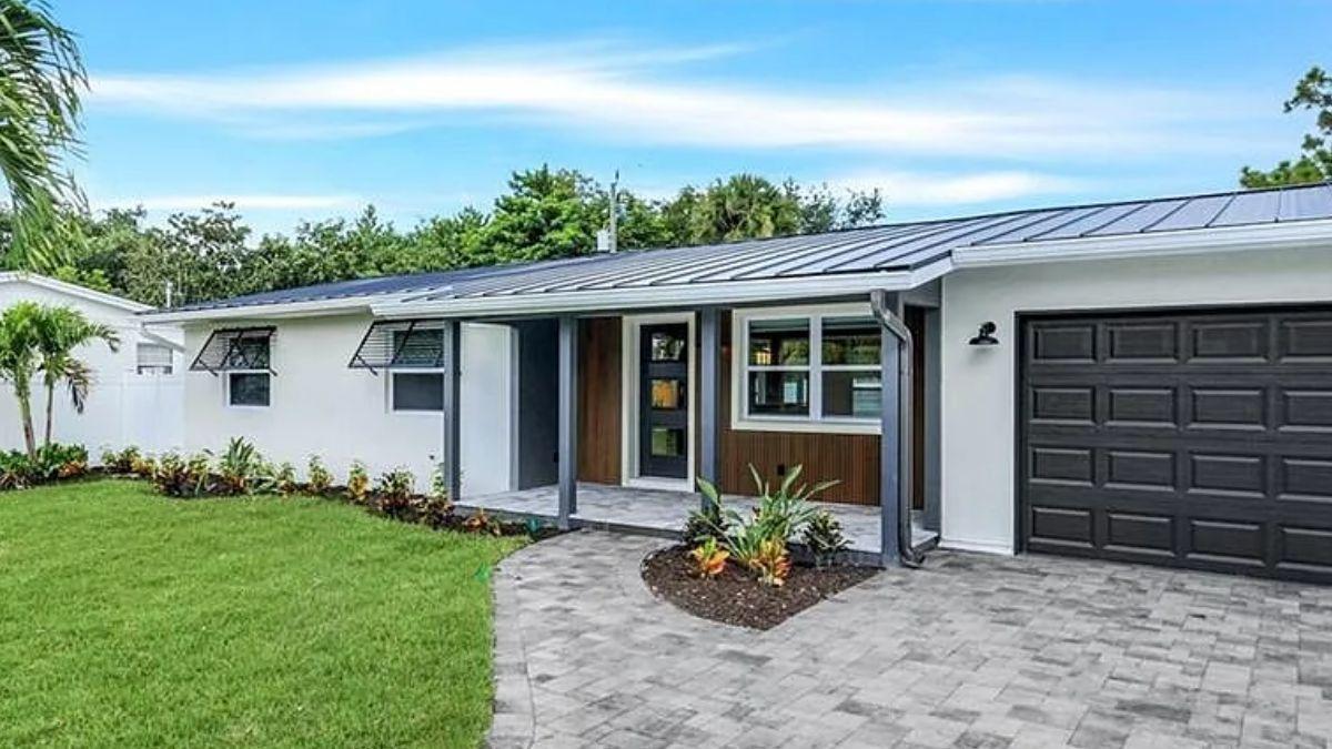 Check Out the Sleek Entryway with Modern Touches
