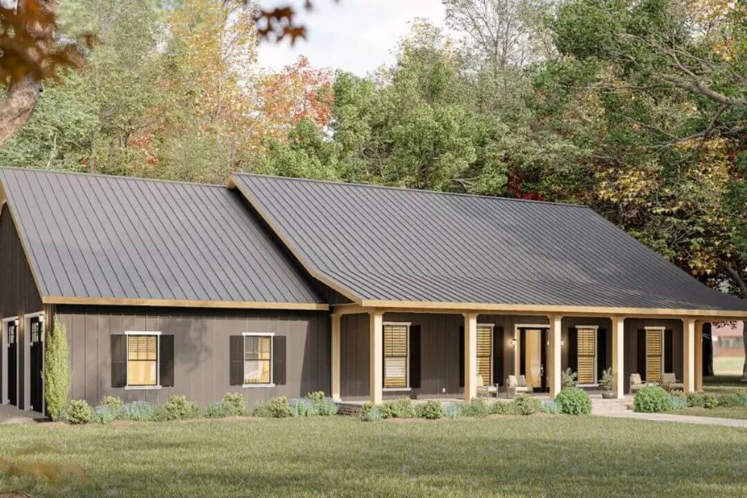 Check Out the Bold Contrast of Dark Siding and Bright Trim in This Ranch-Style Home