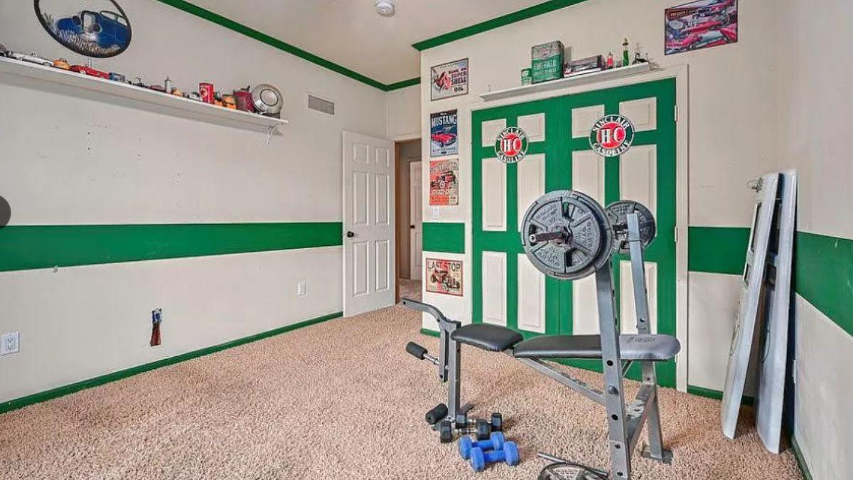 Check Out This Home Gym with Vintage Flair
