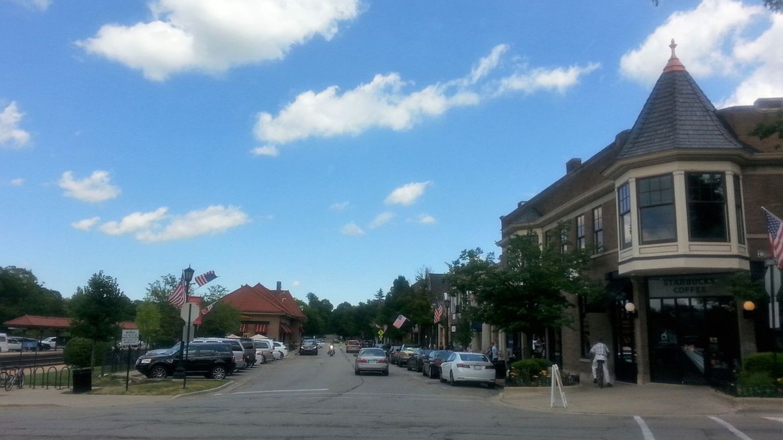 Hinsdale IL Town Image