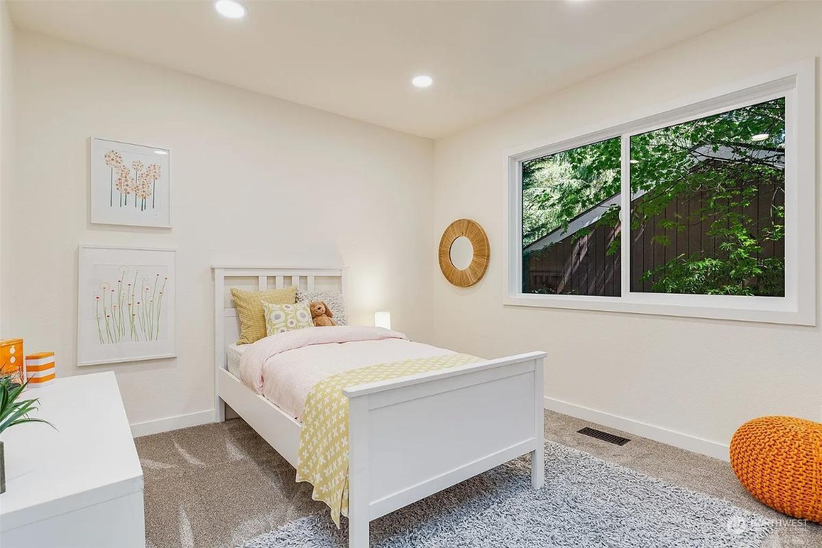 Check Out the Playful Pops of Color in This Cheerful Bedroom