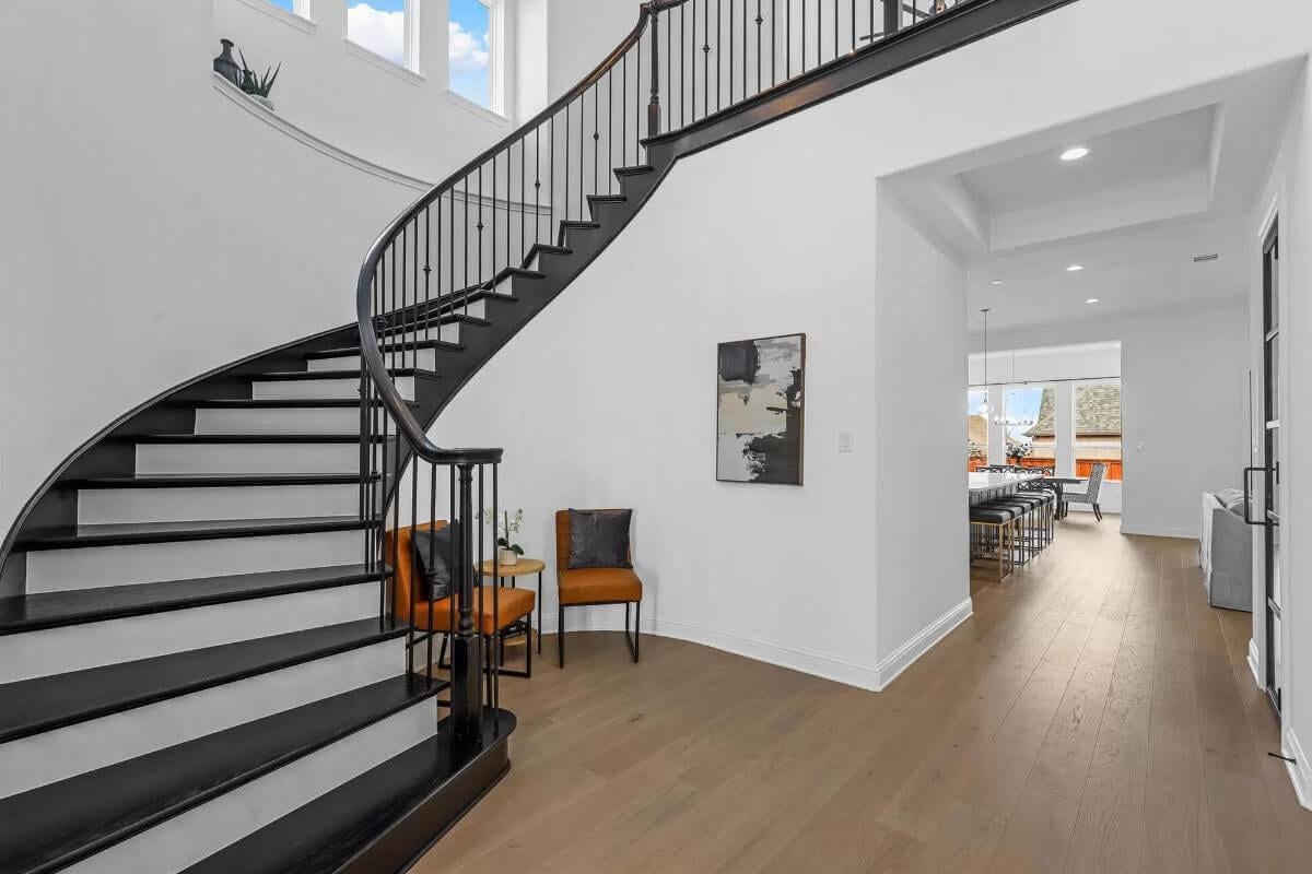 Wow, Check Out This Grand Curved Staircase