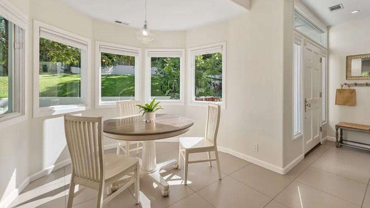 Enjoy Breakfast with a View in This Light-Filled Corner Nook