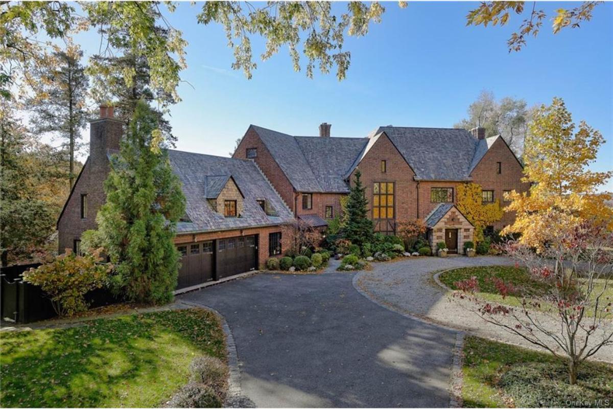 Timeless Elegance: The Brick-Faced Manor with Storybook Appeal