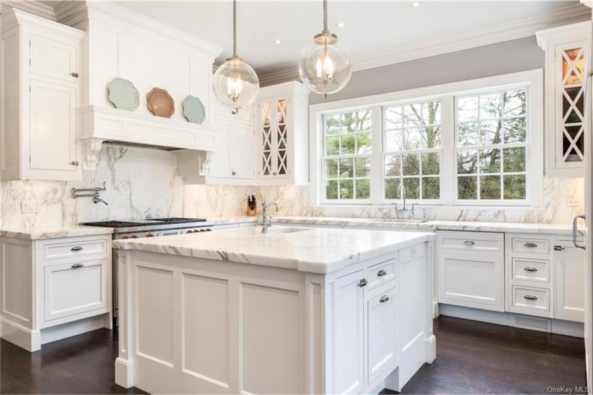 Marble Delight in a Bright Kitchen Hub
