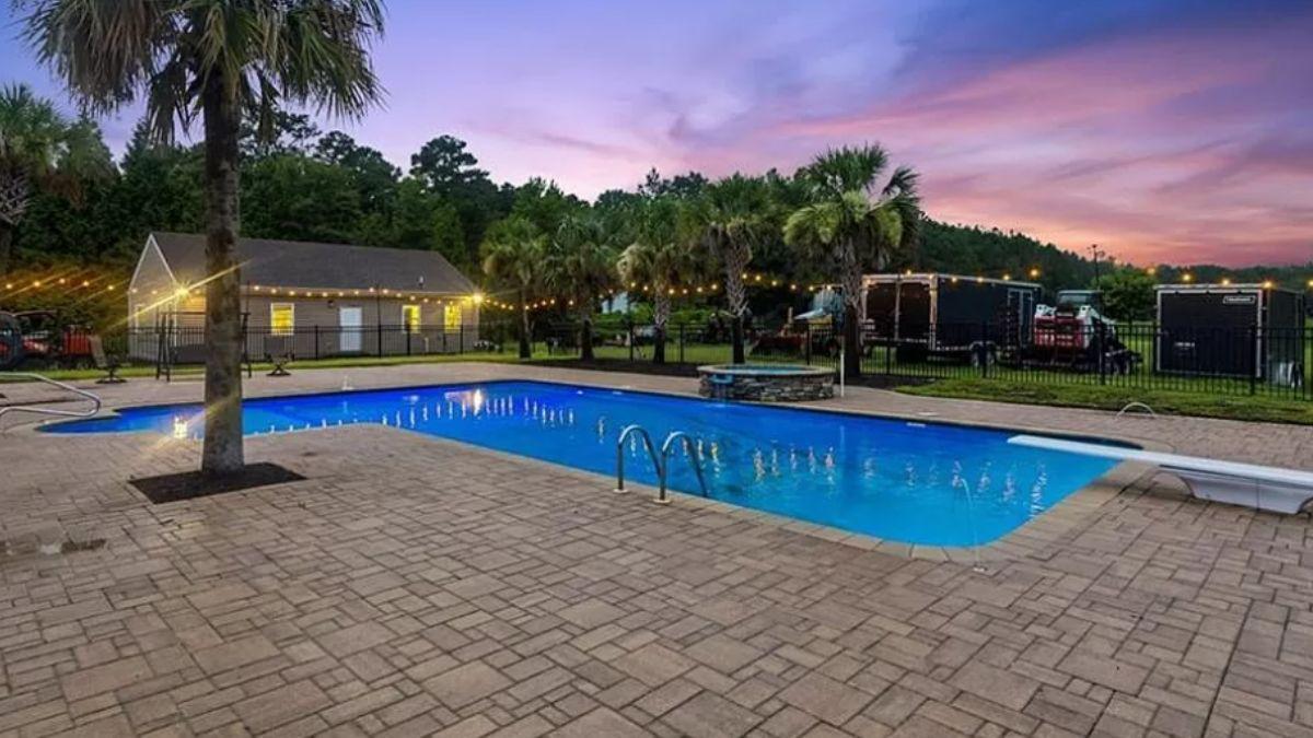 Unwind by the Poolside with Twinkling String Lights
