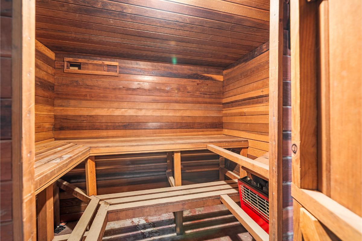 Step Into This Inviting Cedar Sauna Retreat