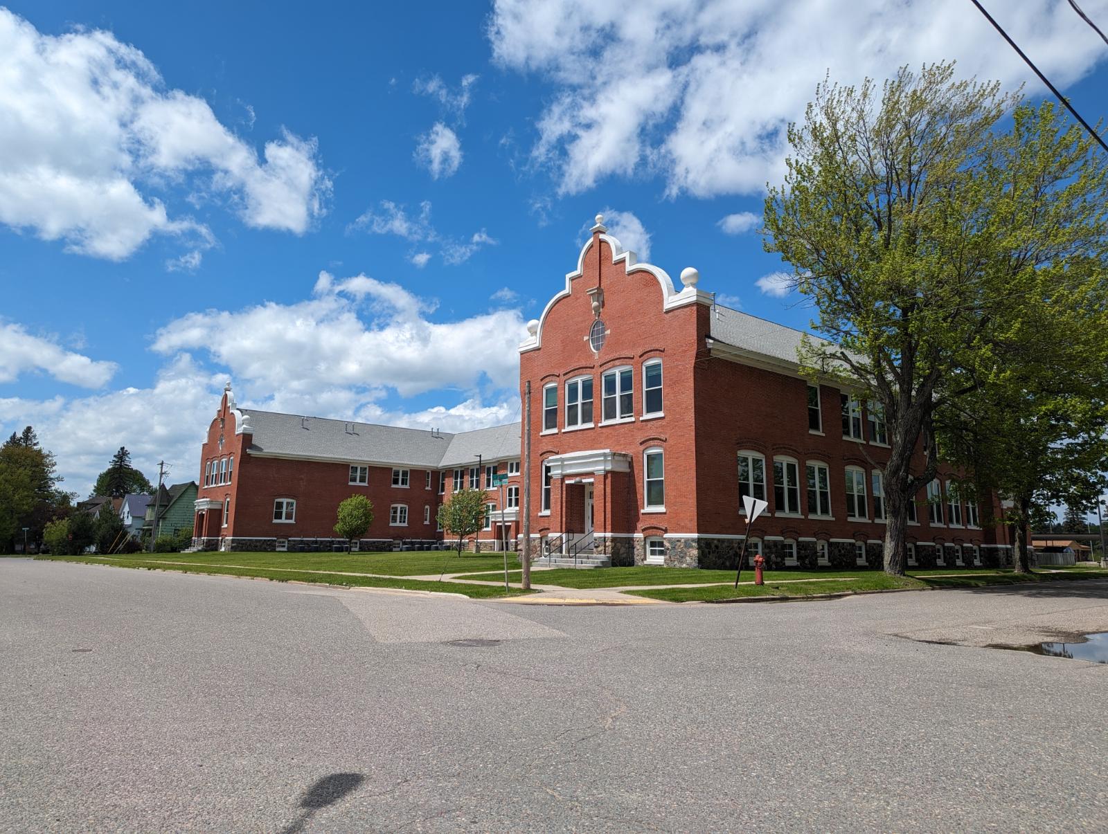Iron River Town Image