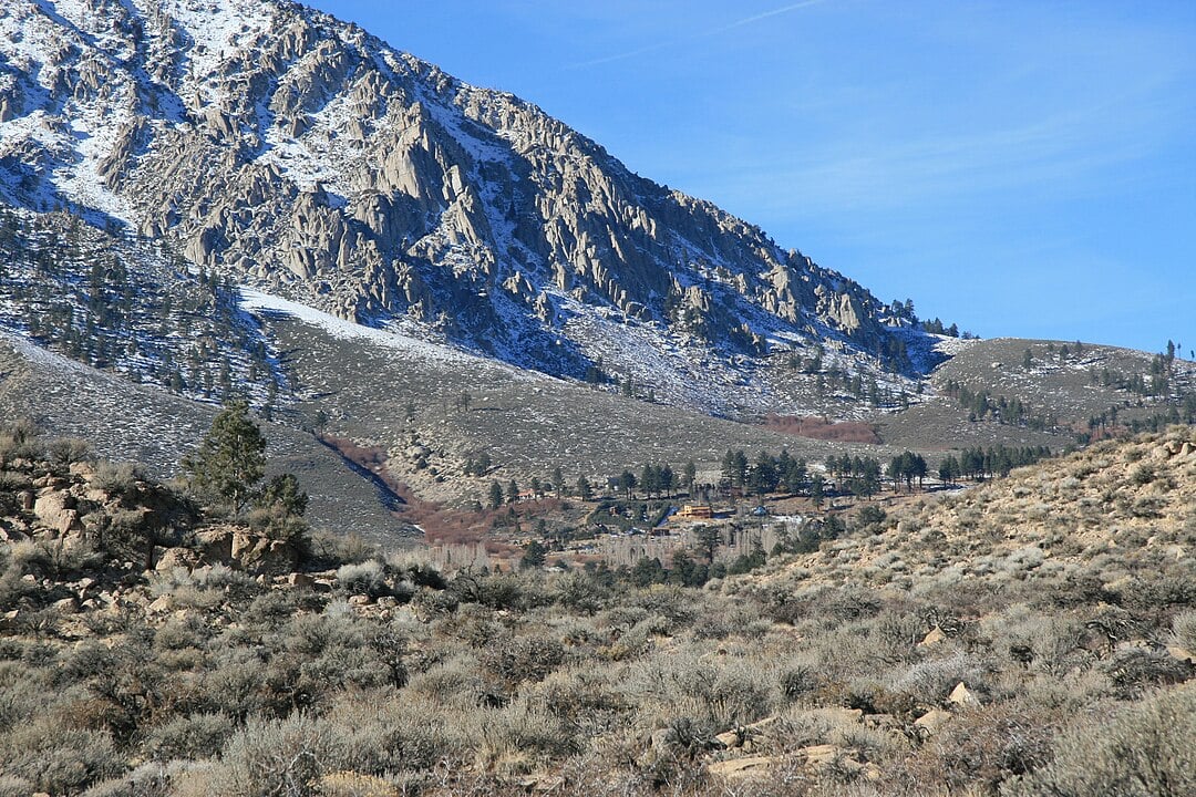 10 Secluded Neighborhoods Nestled High Up in California’s Sierra Nevada Mountains