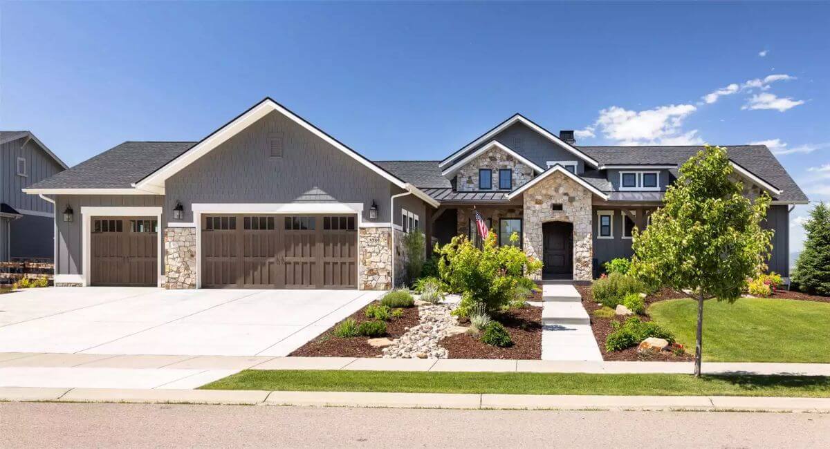 3-Bedroom Mountain-Style Cheswick Ridge Home with Front Porch and Wet Bar (Floor Plan)