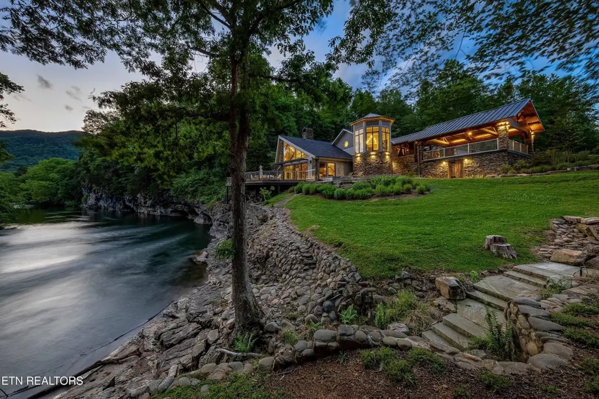 4 Secluded Houses in Tennessee Find Their Sweet Spots in Private Settings