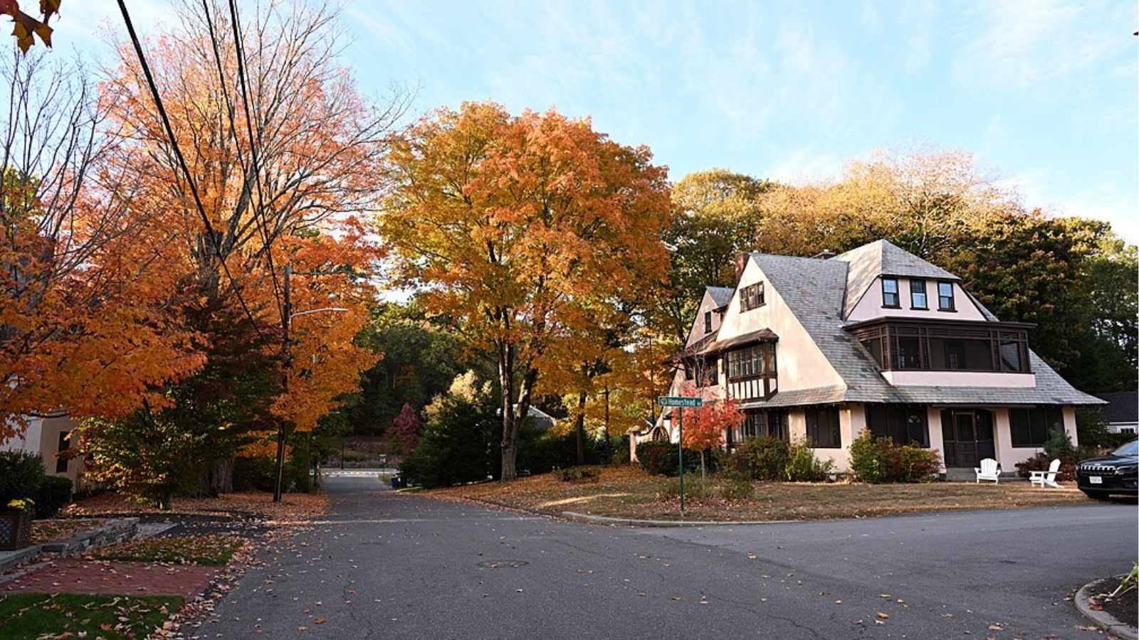 Wellesley – Town Image