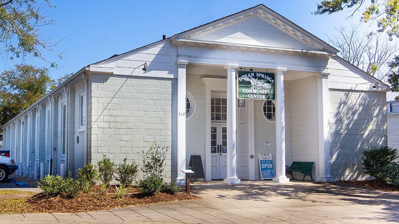 Ocean Springs Town Image