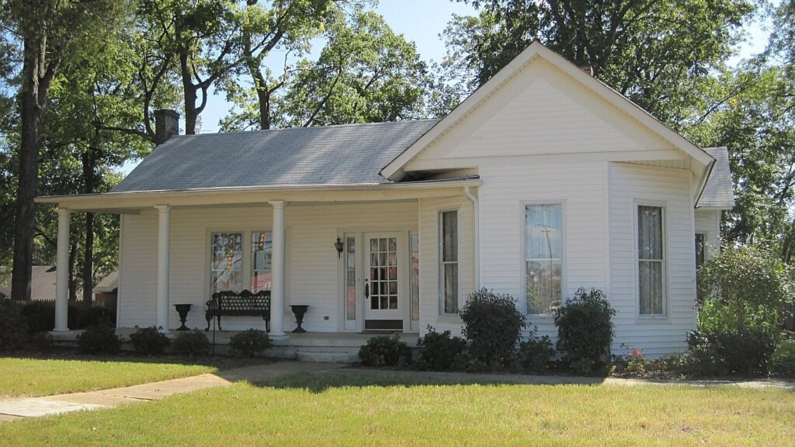 Olive Branch Town Image