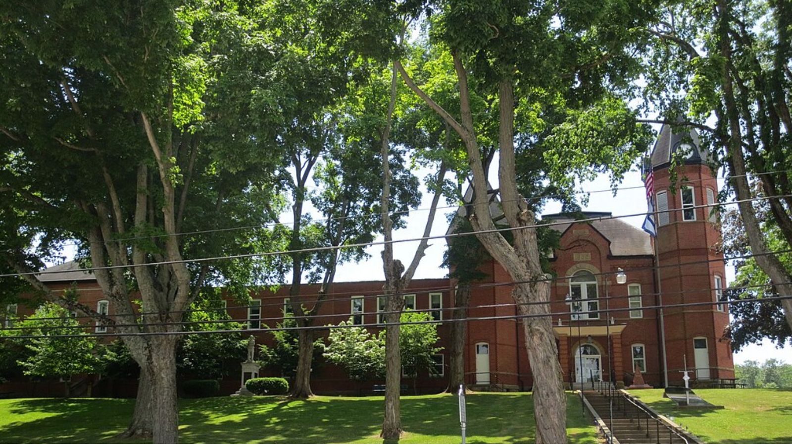 Winfield Town Image