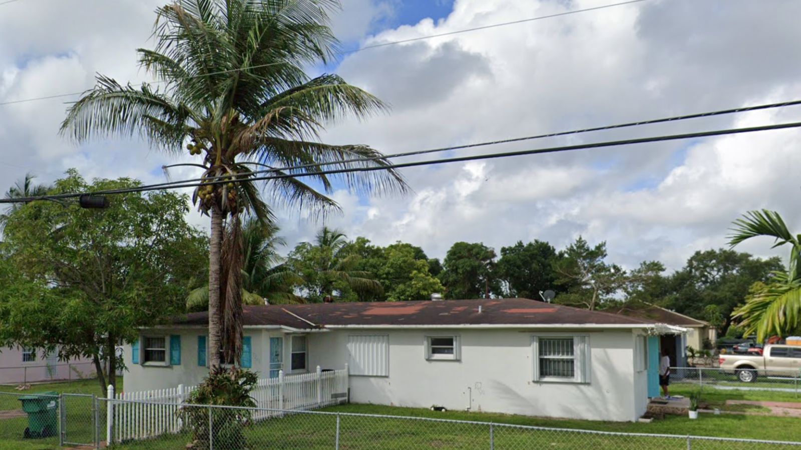 Pinewood Town Image