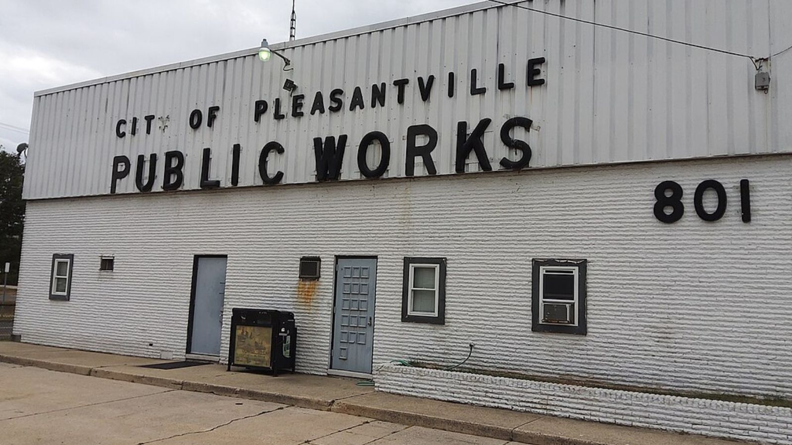 Pleasantville Town Image