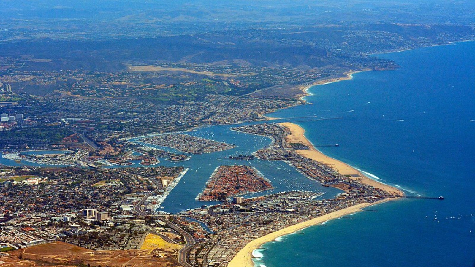 Newport Beach Town Image