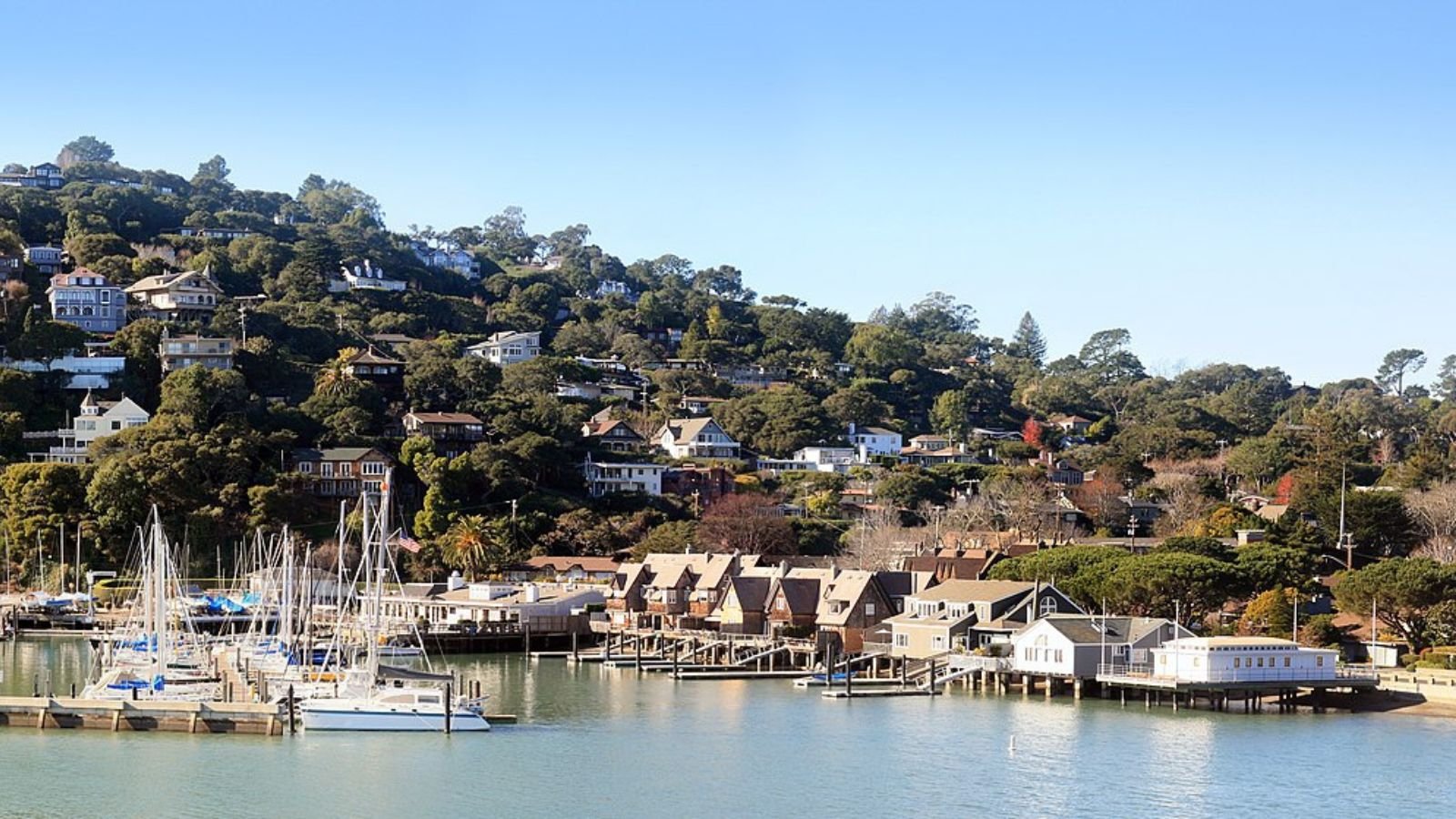 Belvedere Town Image
