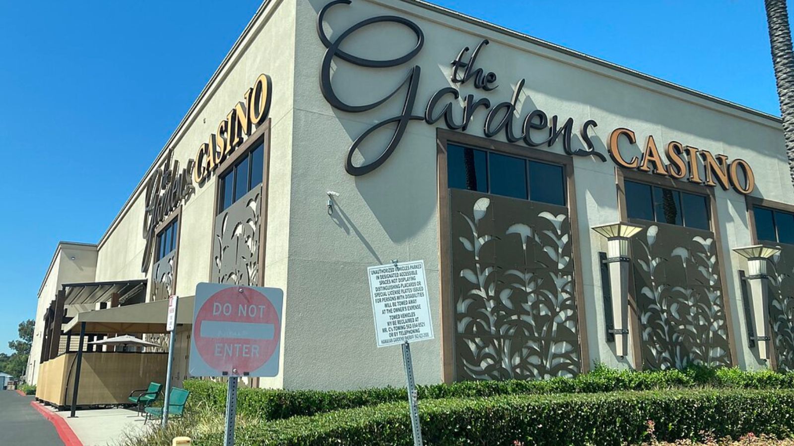 Hawaiian Gardens Town Image