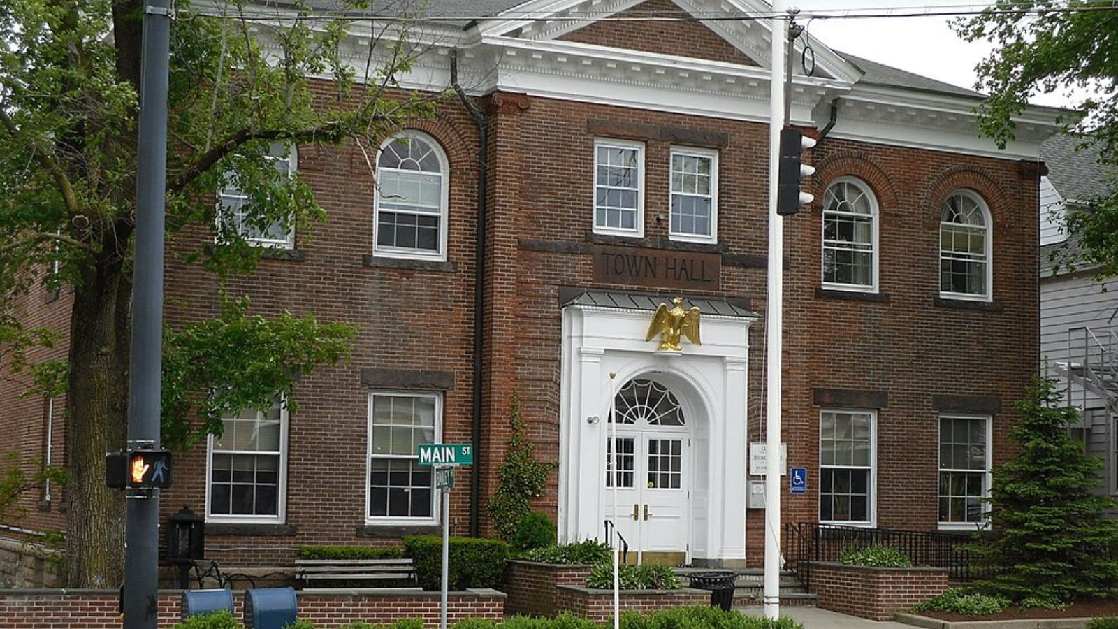 Ridgefield Town Image