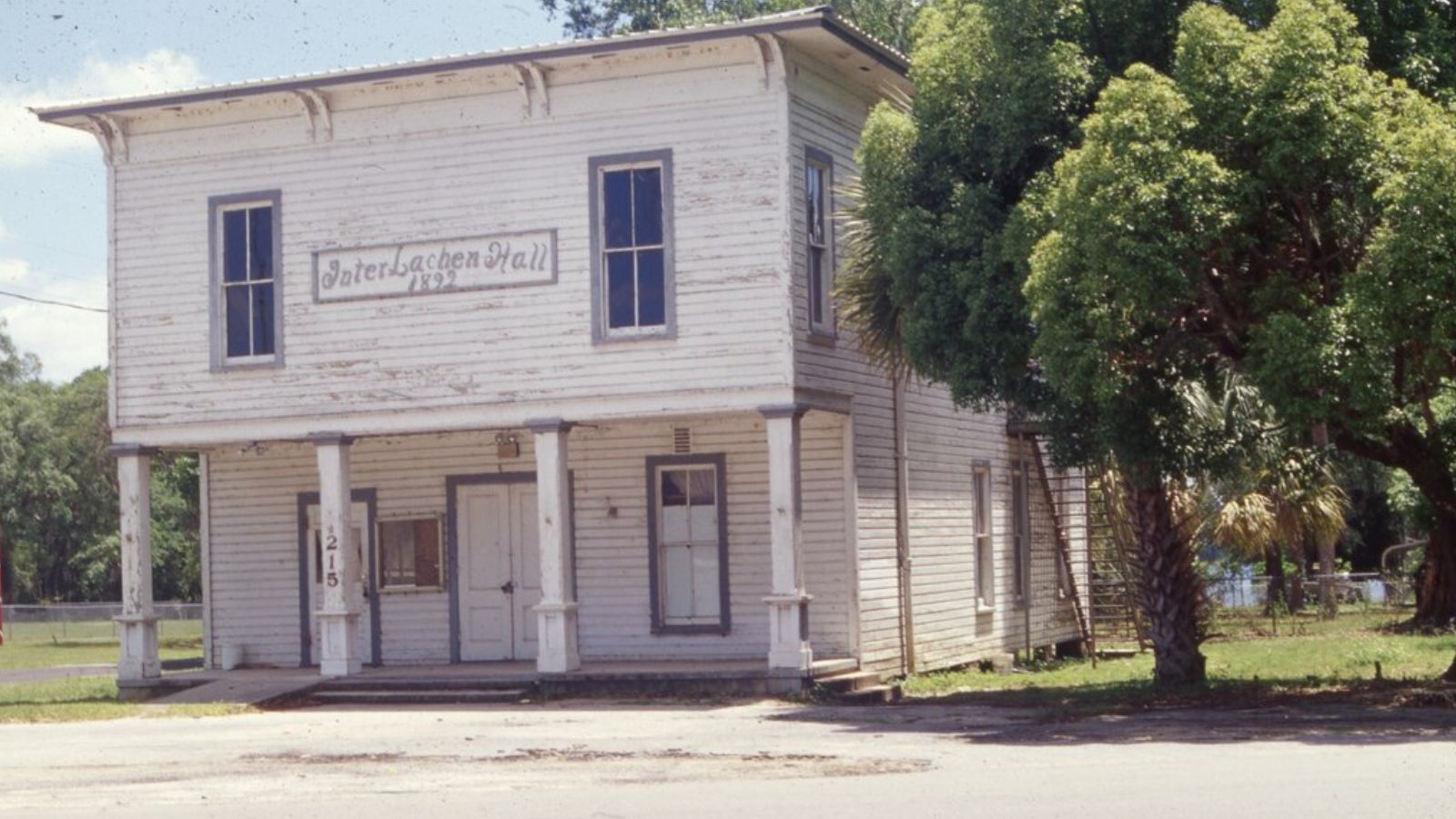 Interlachen Town Image