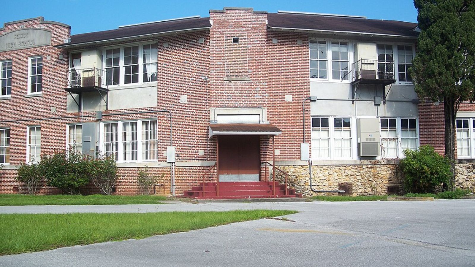 Reddick Town Image