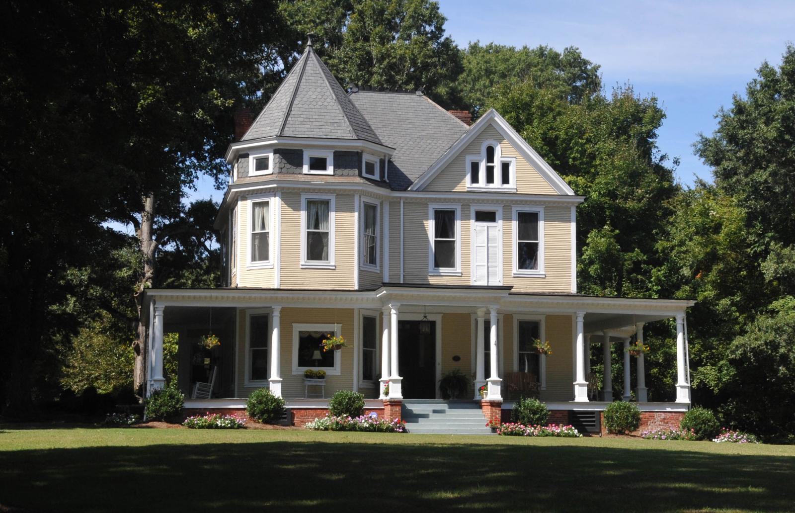 Weddington Town Image
