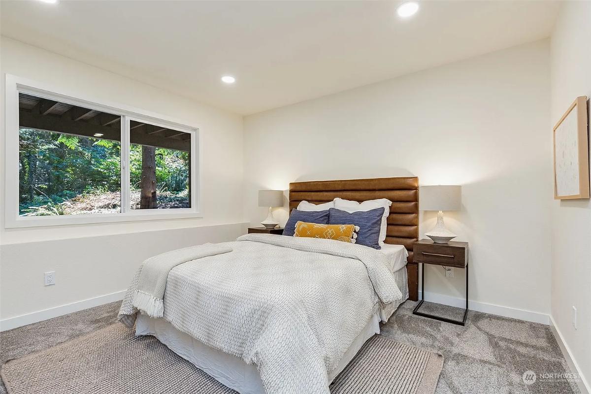 Look at the Earthy Tones and Wood Accents in This Bedroom