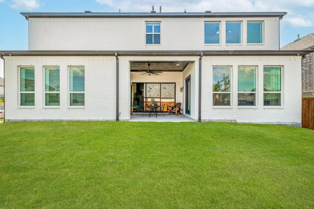 Admire the Seamless Indoor-Outdoor Flow of This Covered Patio