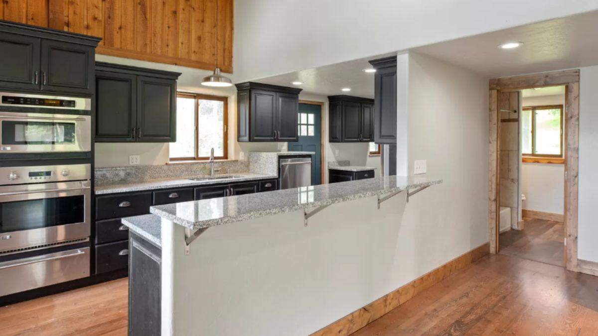 Explore This Kitchen
