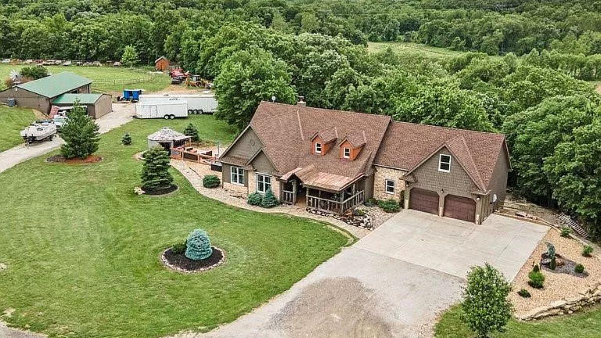 Sprawling Craftsman-Style Retreat with Quaint Dormers