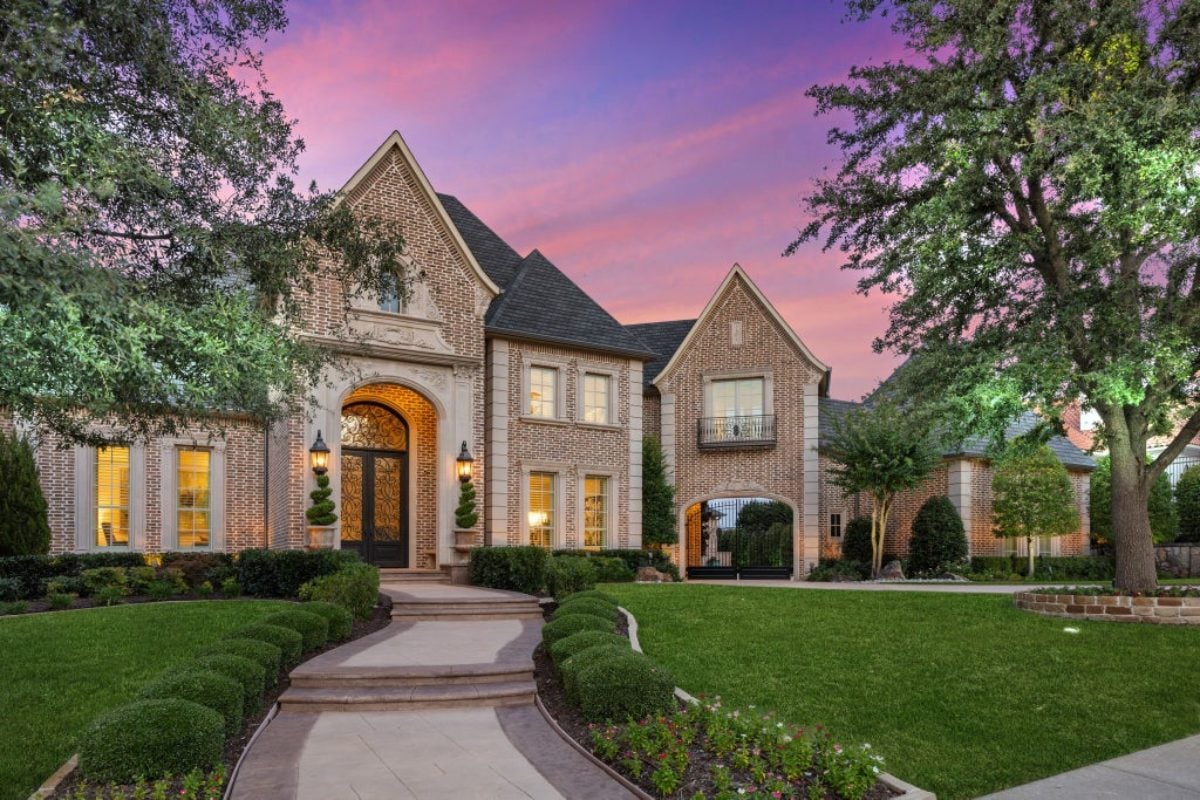 8,620 Sq. Ft. Mansion in Allen, OK ($5,499,000)