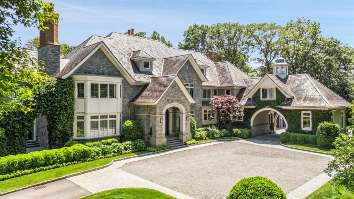 13,986 Sq. Ft. Mansion in Armonk, NY ($6,950,000)