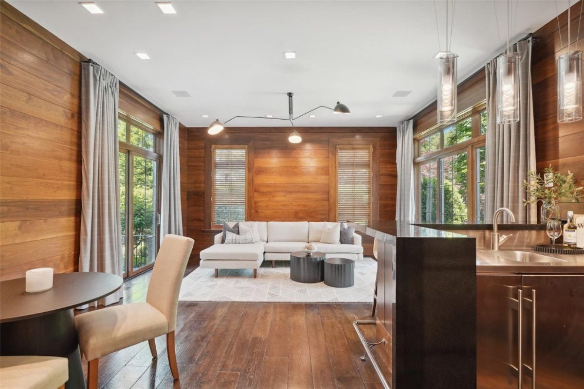 13,986 Sq. Ft. Mansion in Armonk, NY ($6,950,000)