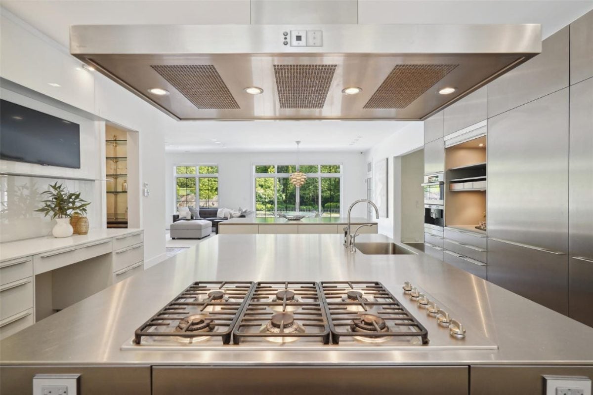 13,986 Sq. Ft. Mansion in Armonk, NY ($6,950,000)