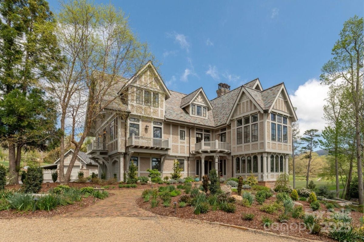 10,674 Sq. Ft. Mansion in Asheville, NC ($8,500,000)