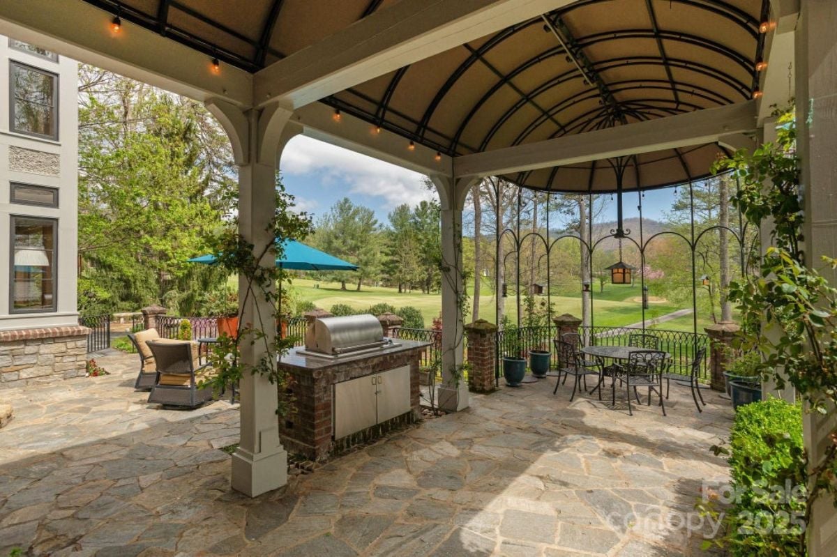 10,674 Sq. Ft. Mansion in Asheville, NC ($8,500,000)